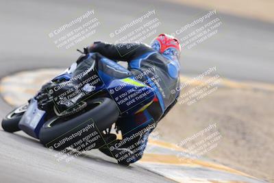 media/Dec-17-2022-SoCal Trackdays (Sat) [[224abd9271]]/Turn 10 Backside (120pm)/